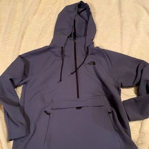 The North Face 1/2 zip pullover